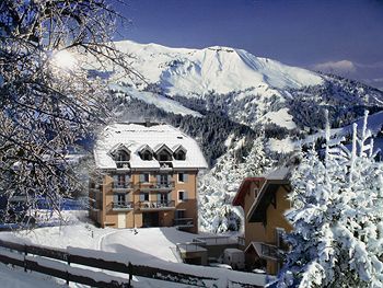 Апартаменты Lagrange Vacances Les Arolles Сен-Жерве-Ле-Бэн Экстерьер фото